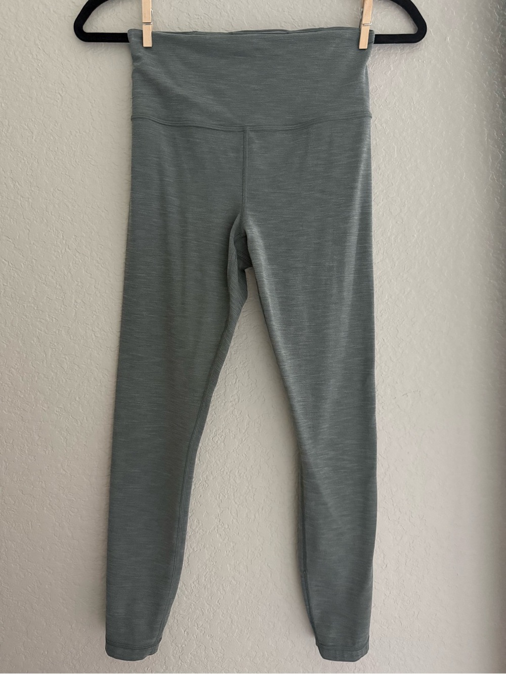 Athleta Elation 7/8 Ultra High-Waist Leggings in Sage Green